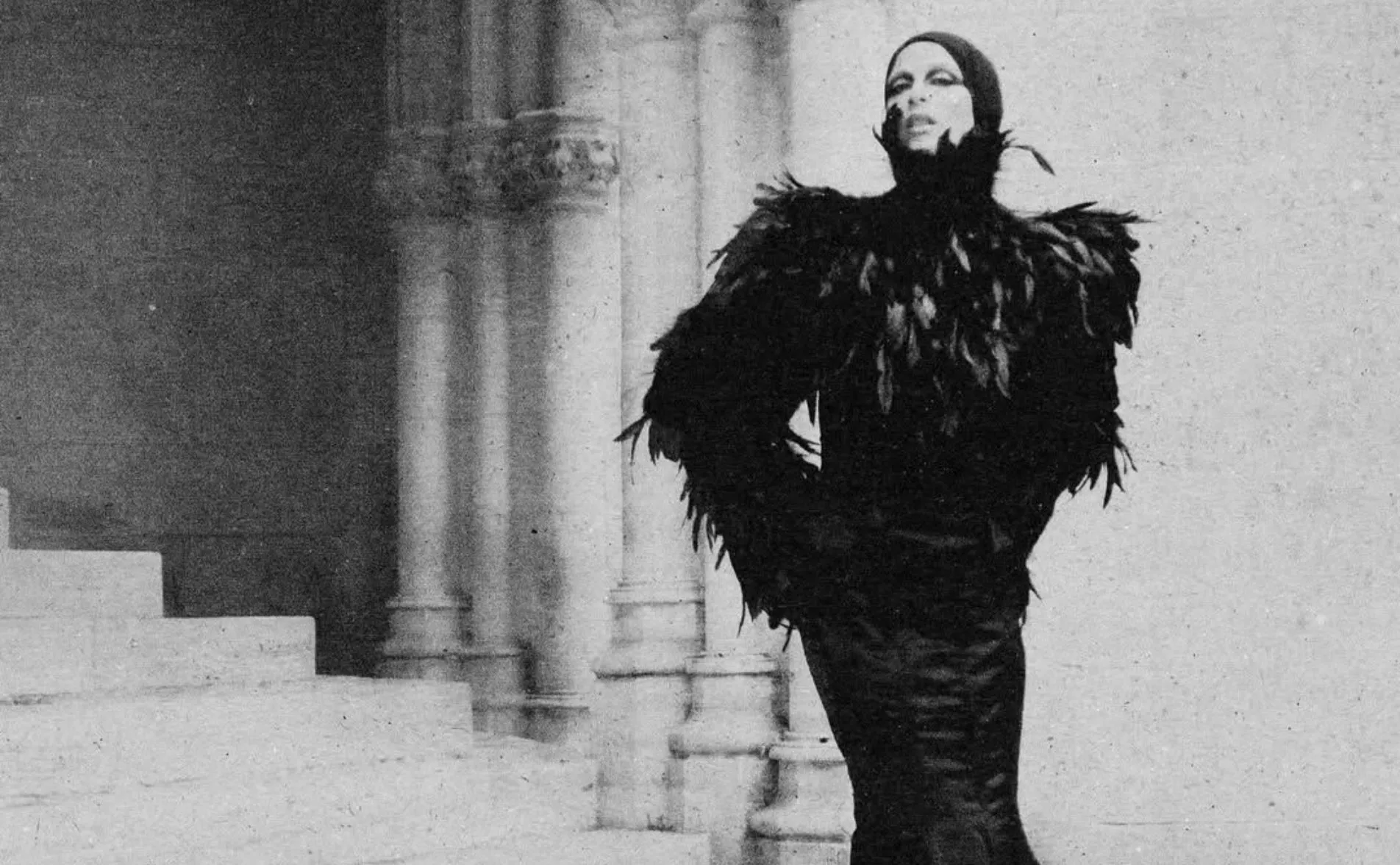 Thời trang Gothic: Lãng mạn và Đen tối