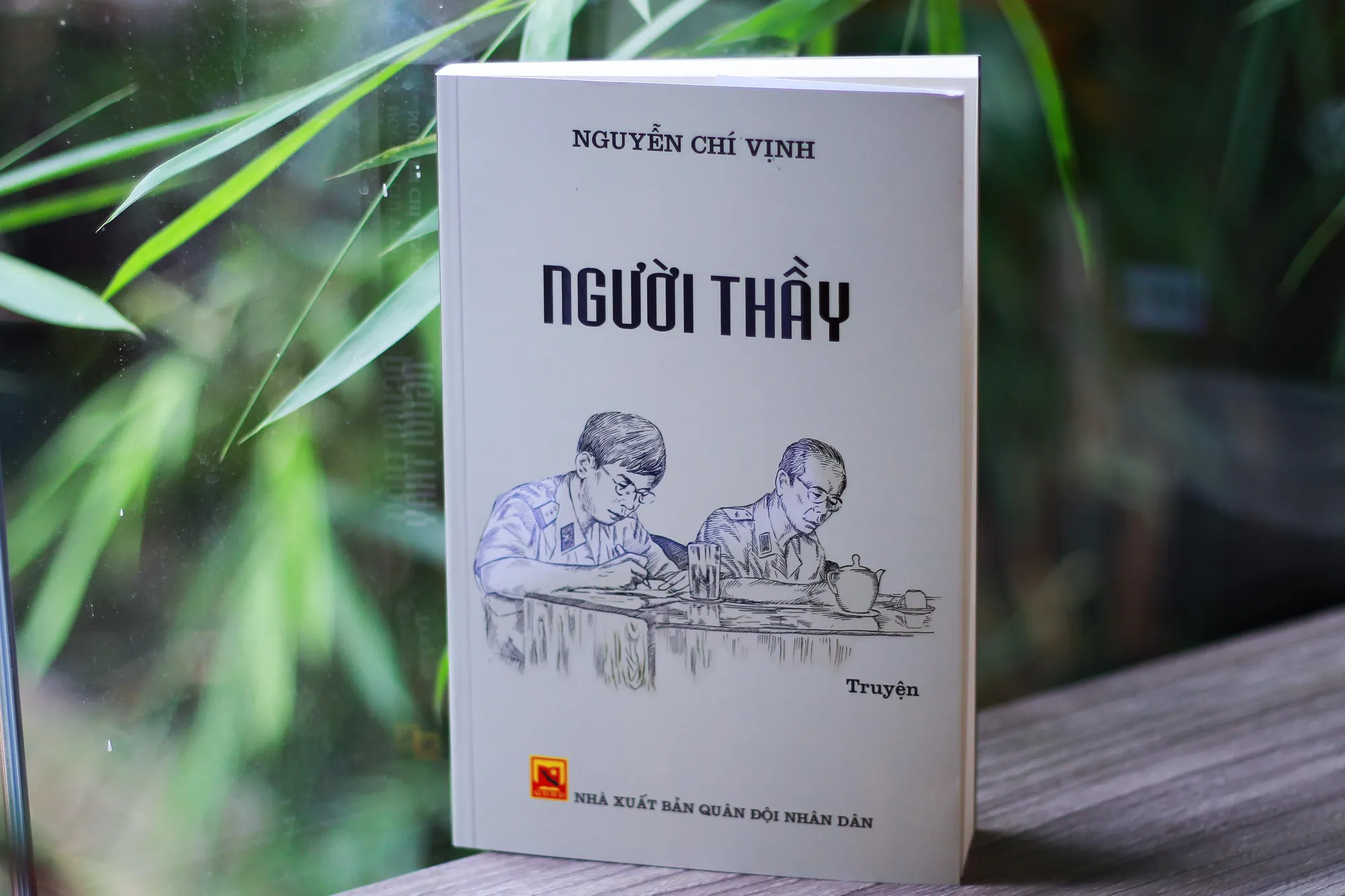Bìa sách "Người thầy"